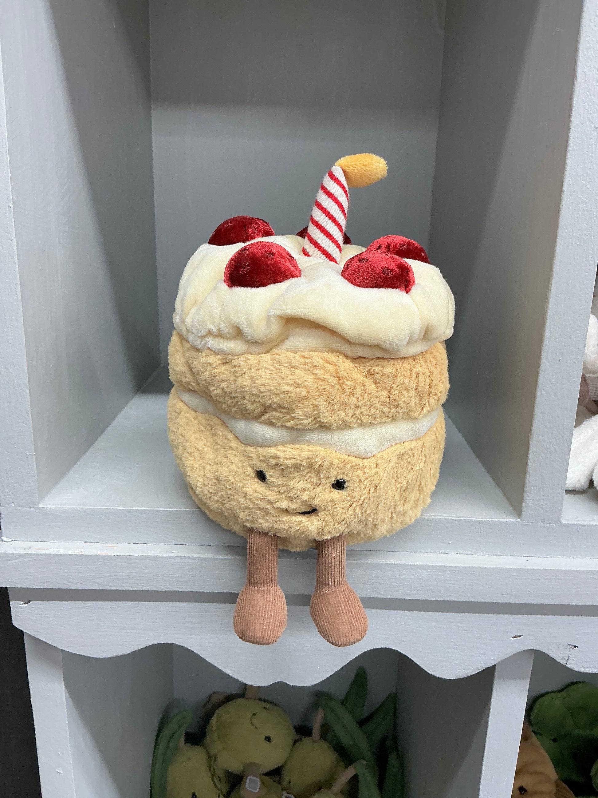 Jellycat Amuseables Birthday Cake