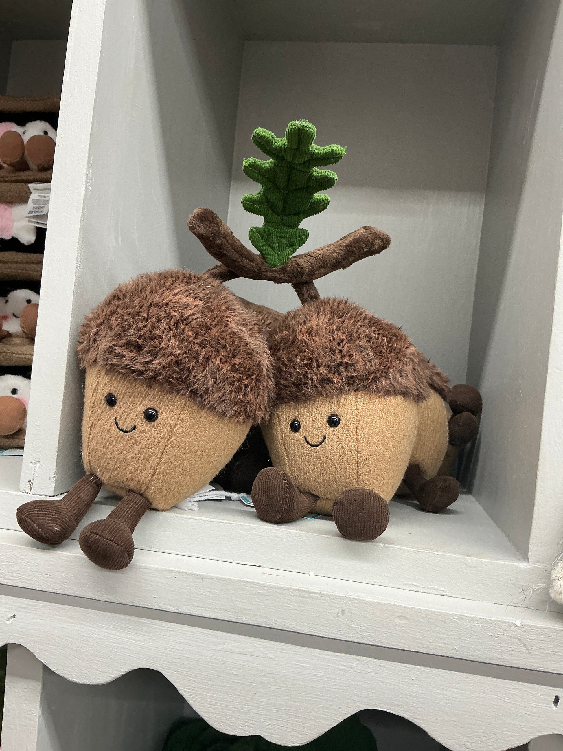Jellycat Amuseables Ort & Tum Acorns